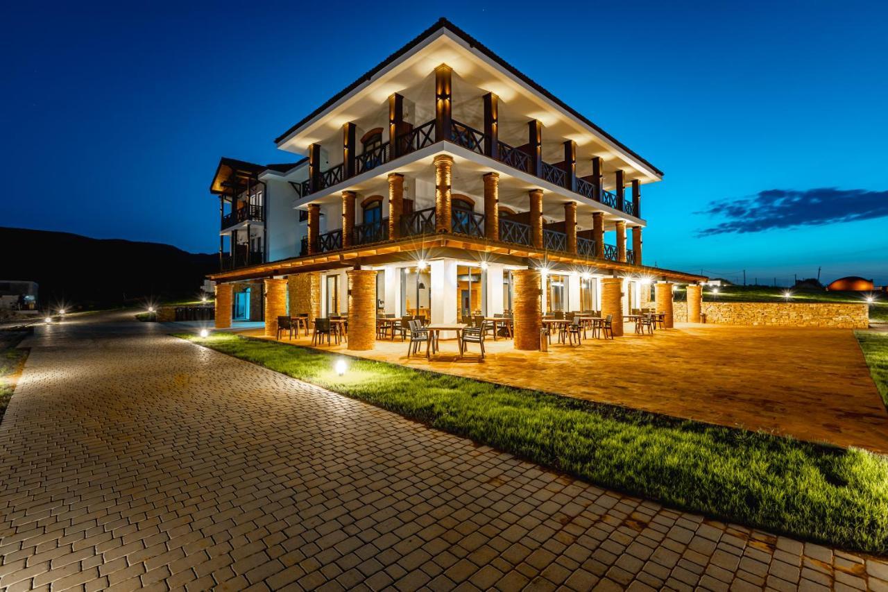 Hotel Qvevrebi Telavi Extérieur photo